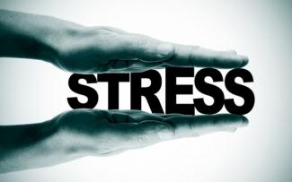 ΤΙ ΓΙΝΕΤΑΙ ΜΕ ΤΗΝ ΑΜΥΝΑ ΟΤΑΝ ΕΧΟΥΜΕ ΣΤΡΕΣ;