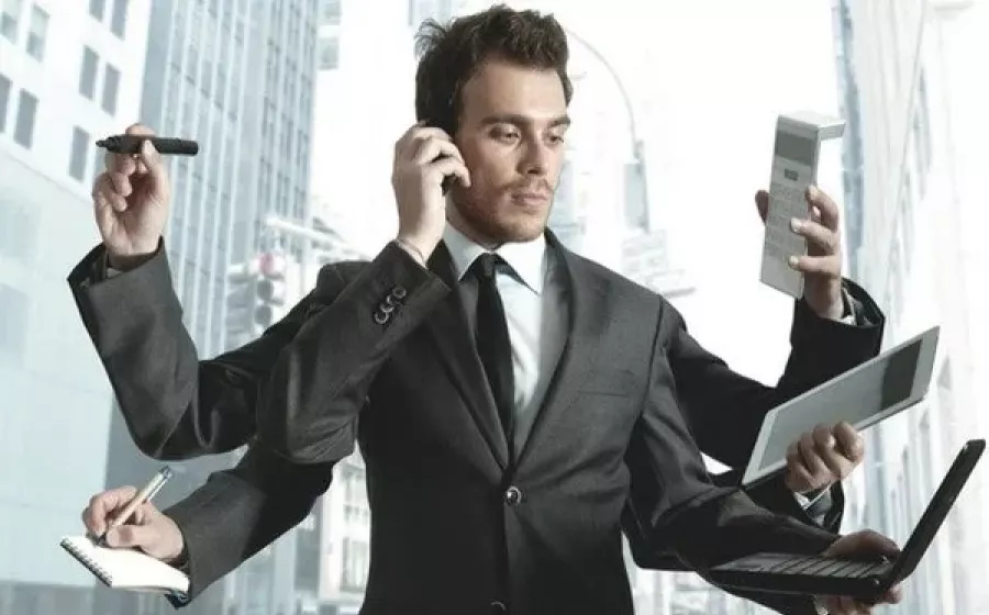 SPIRO DIAMANTIDIS ΒΙΟΑΝΑΔΡΑΣΗ ΠΩΛΗΤΕΣ